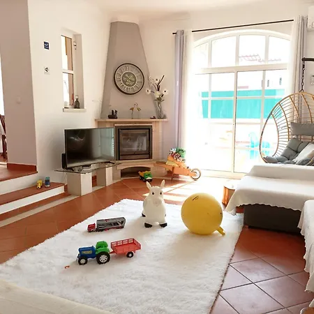 Дом отдыха Marreiro's House Algarve - Child Friendy - Private Pool