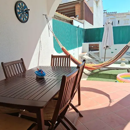 펜션 Marreiro's House Algarve - Child Friendy - Private Pool *