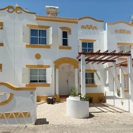 Hébergement de vacances Marreiro's House Algarve - Child Friendy - Private Pool *