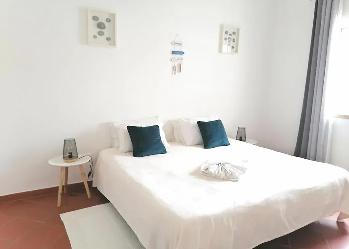 Marreiro's House Algarve - Child Friendy - Private Pool Ferienhaus *