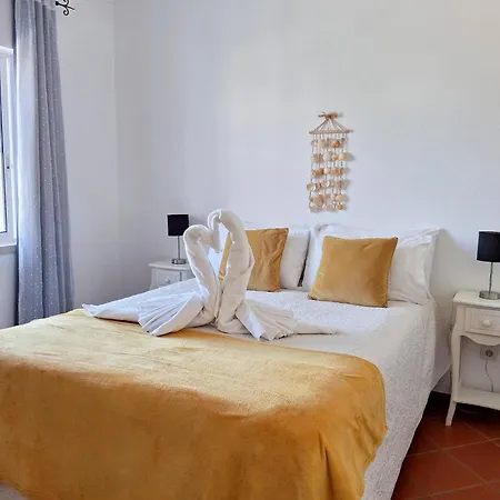 Дом отдыха Marreiro's House Algarve - Child Friendy - Private Pool *