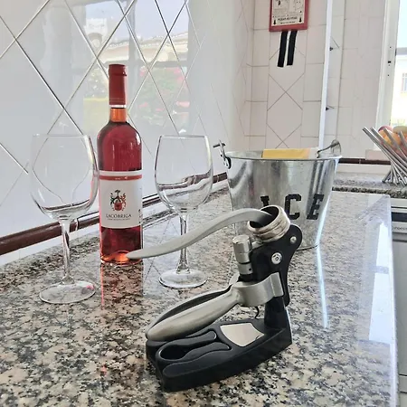 Marreiro's House Algarve - Child Friendy - Private Pool Дом отдыха Лагуш