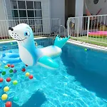 Marreiro's House Algarve - Child Friendy - Private Pool בית נופש